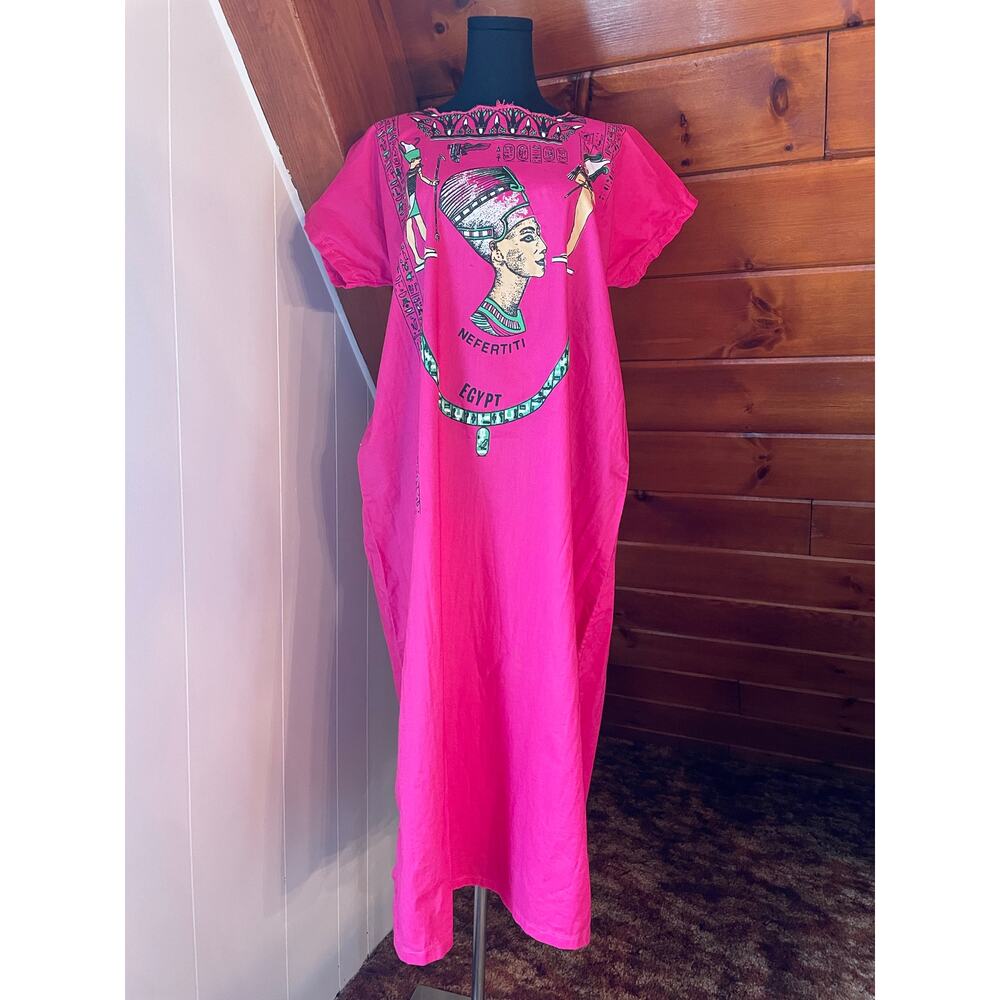 Vintage 70s Fuschia Pink Nefertiti Maxi Dress Caftan Kaftan with Egyptian Motifs